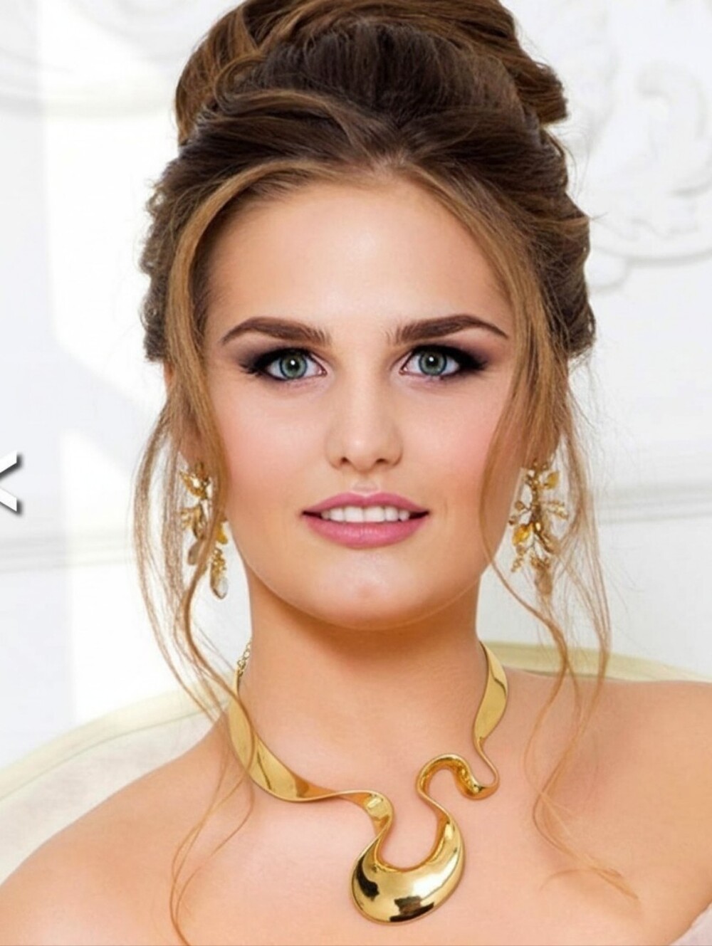 💛▪️ Natasha Couture ▪️Gold Sculptural Wave Necklace